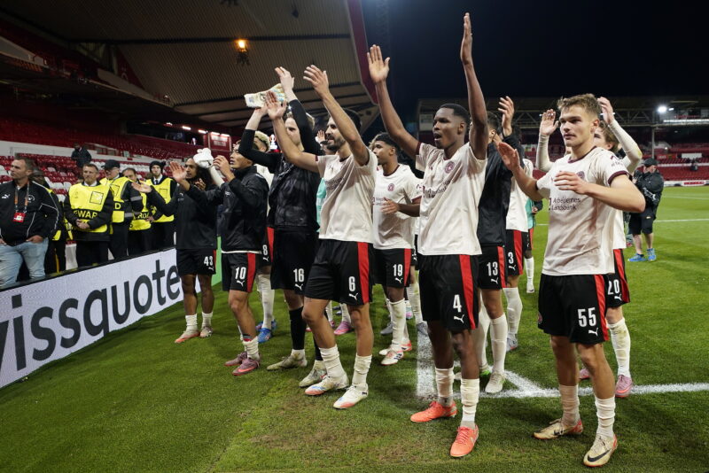 Stuttgart y Nottingham caen en jornada de sorpresas en Europa League