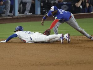 Dodgers hunden a los Toronto tras 9 entradas extra y casi 7 horas Dodgers hunden a los Toronto tras 9 entradas extra y casi 7 horas