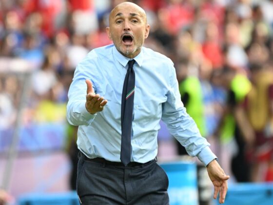 Tatuaje del Napoli y banquillo de la Juventus: Spalletti llega a Turín Luciano Spalletti