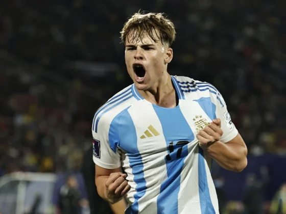 Mateo Silvetti anotó ante Colombia el gol que le dio a Argentina el pase a la final del Mundial Sub-20. Foto: EFE