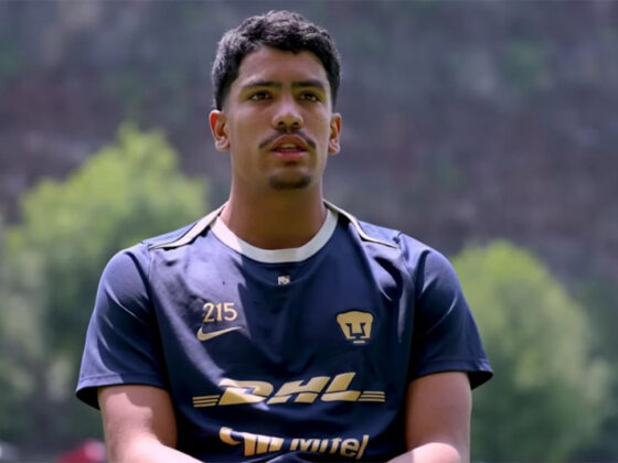 Ángel Azuaje, defensor central de los Pumas de la UNAM