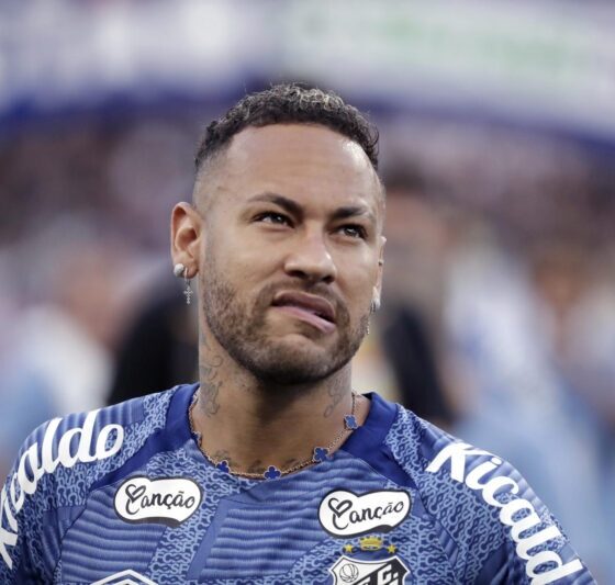 Neymar, jugador del Santos de Brasil