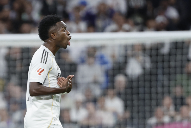 VIDEO Vinicius Jr, sale gritando y al vestuario tras salir de cambio Vinicius Jr.