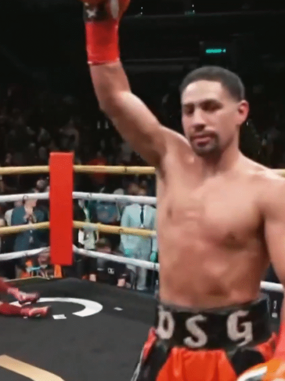 Danny García celebrando su KO ante Daniel González. Captura de pantalla.