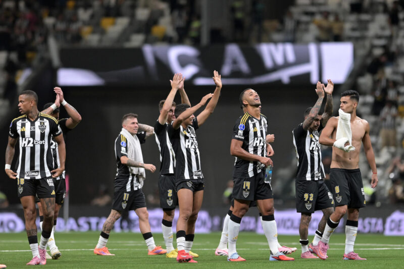 Lanús jugará la final de la Sudamericana ante Atlético Mineiro Jugadores de Atlético Mineiro celebran la clasificación a la final de la Copa Sudamericanan tras vencer en semifinales al Independiente del Valle ecuatoriano. EFE/ Joao Guilherme Arenazio
