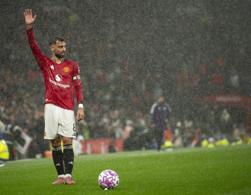 Bruno Fernandes aplaza su futuro hasta después del Mundial Bruno Fernandes, en una foto de archivo. EFE/EPA/PETER POWELL.