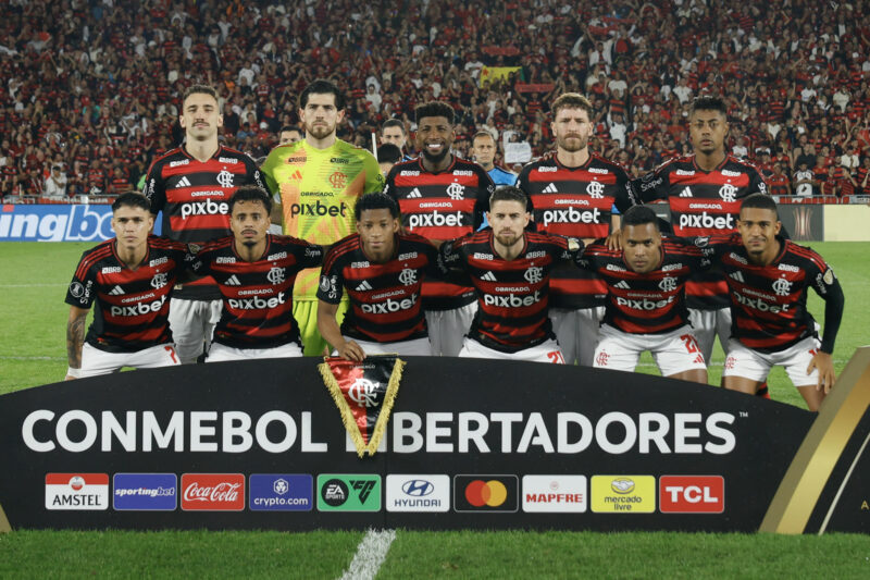 Copa Libertadores Semifinal: Racing vs Flamengo y los mejores picks El once de Flamengo vuelve al estadio Maracaná este martes para abrir frente a Racing Club las semifinales de la Copa Libertadores. EFE/ Antonio Lacerda