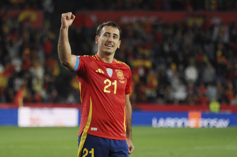Los 6 cracks que pueden definir la final del Mundial El centrocampista de la selección española de fútbol Mikel Oyarzabal celebra su gol en el partido de clasificación para el Mundial 2026 que los combinados nacionales de España y Bulgaria disputaron en el estadio José Zorrilla, en Valladolid. EFE/R. García