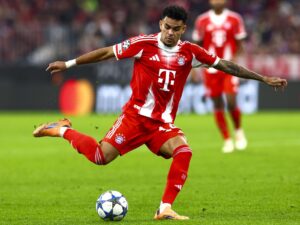 Luis Diaz durante el partido de la UEFA Champions League que han jugado FC Bayern Munich y Club Brugge KV en Múnich, Alemania. EFE/EPA/ANNA SZILAGYI