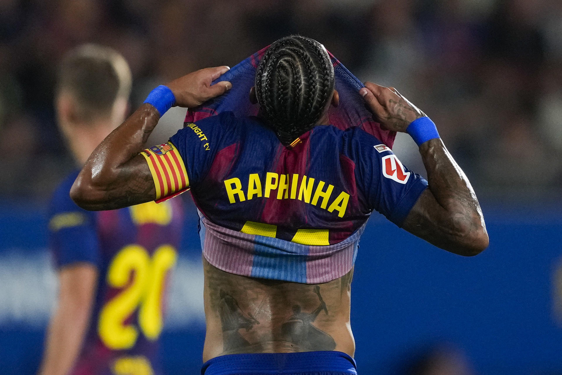 El Clásico entre la sanidad del Madrid y la crisis de bajas del Barça Fotografía de archivo del delantero del Barcelona Raphinha. EFE/ Alejandro García