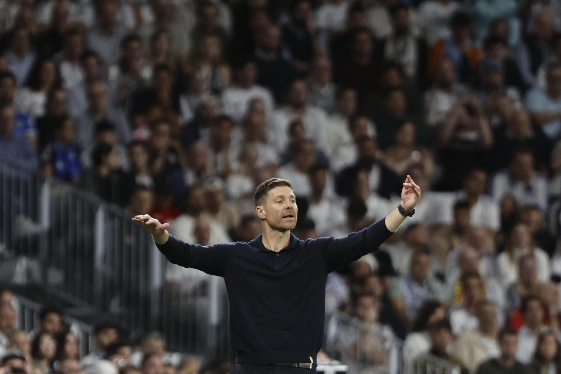 Xabi Alonso ignora a Lamine Yamal: "Lo importante es el verde" El entrenador del Real Madrid, Xabi Alonso. EFE/Sergio Perez