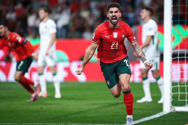 El jugador de Portugal Ruben Neves celebra el 1-0 durante el partido del Mundial 2026, correspondiente el grupo F, que han jugado Portugal e Irlanda en Lisboa. EFE/EPA/RODRIGO ANTUNES