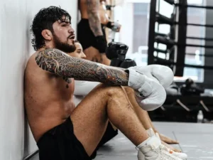 Dillon Danis vetado de la UFC por provocar una pelea campal