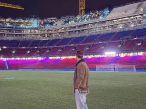 Lionel Messi visitó la cancha del Camp Nou