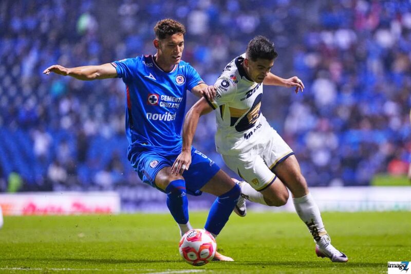 Estos seran los duelos del Play-In y de la Liguilla de la Liga MX Jesús Orozco Chiquete y Rodrigo Lòpez, durante el partido correspondiente a la jornada 17 del torneo Apertura 2025 de la Liga BBVA MX, entre la Máquina Celeste del Cruz Azul y los Pumas de la UNAM, realizado en el estadio Cuauhtémoc. / Instagram: @pumasmx