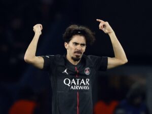 "Duelo de locos" PSG le remonta al Tottenham y se lleva los puntos