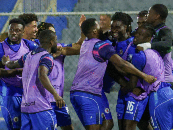 Jugadores de Haití celebrando el gol del triuno ante Costa Rica. / X: @fifaworldcup_es Concacaf