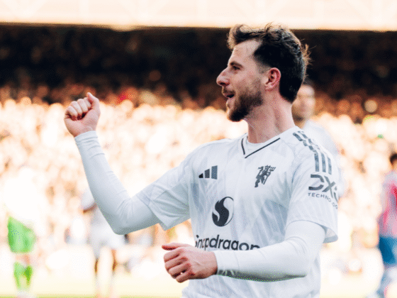 Foto en X de @ManUtd Manchester United Mason Mount