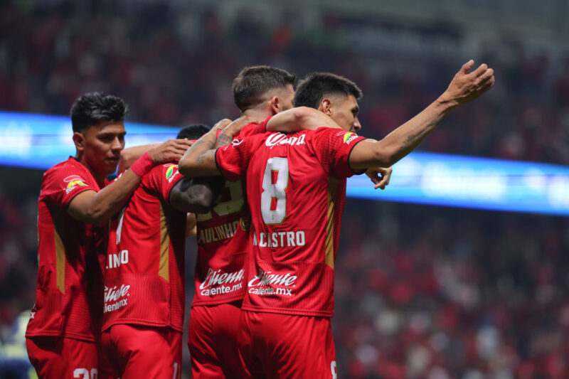 Monterrey vs Toluca EN VIVO: Dónde ver, horarios y alineaciones Jugadores del Toluca celebrando triunfo ante América. / X: @TolucaFC