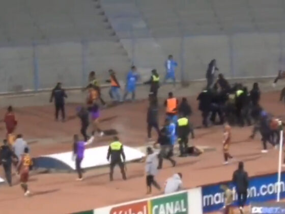 Batalla campal en la liga de Bolivia. Captura de pantalla.