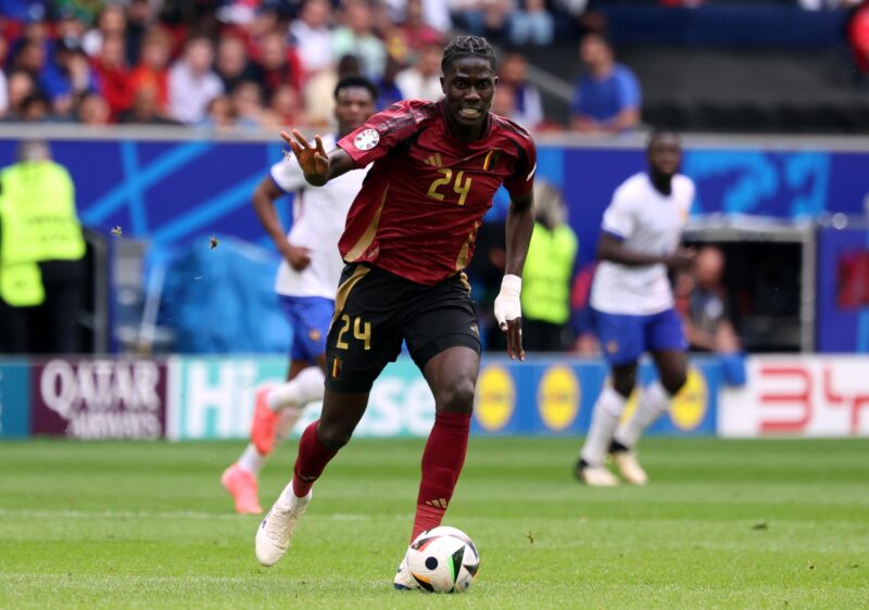 Imagen de archivo de Amadou Onana en un partido con su selección. EFE/EPA/CHRISTOPHER NEUNDORF