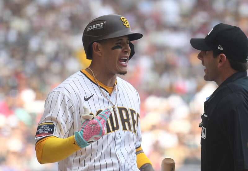 Mexico City Series regresa en 2026: se enfrentan D-backs y Padres Foto de archivo de Manny Machado (i), de Los San Diego Padres, ganador del Bate de Plata como mejor tercera base ofensivo de la Liga Nacional. EFE/Madla Hartz