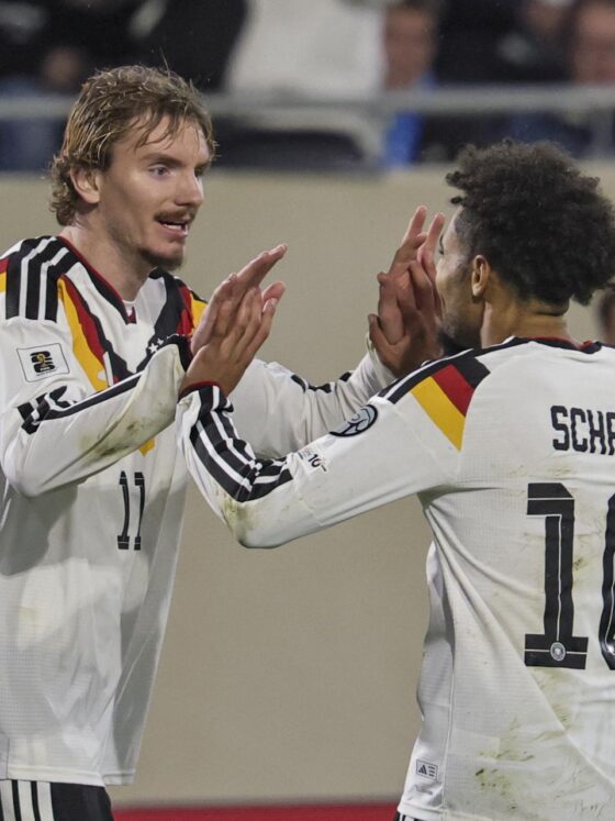 Nick Woltemade de Alemania celebra un gol contra Luxemburgo durante el partido de fase de clasificación para el Mundial de 2026. EFE/EPA/RONALD WITTEK