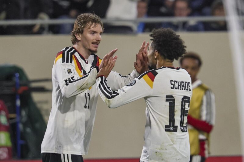 Nick Woltemade de Alemania celebra un gol contra Luxemburgo durante el partido de fase de clasificación para el Mundial de 2026. EFE/EPA/RONALD WITTEK