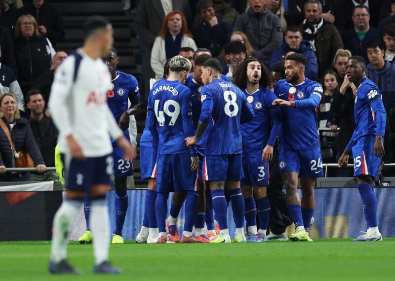 El jugador del Chelsea Joao Pedro logra el 1-0 durante el partido de la Premier League que han jugado Tottenham Hotspur y Chelsea FC en Londres, Reino Unido. EFE/EPA/ANDY RAIN
