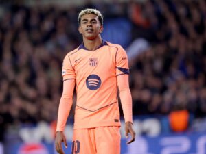El jugador del FC Barcelona, Lamine Yamal, durante el partido de Liga de Campeones ante el Brujas el miércoles día 5 de noviembre. EFE/EPA/OLIVIER MATTHYS
