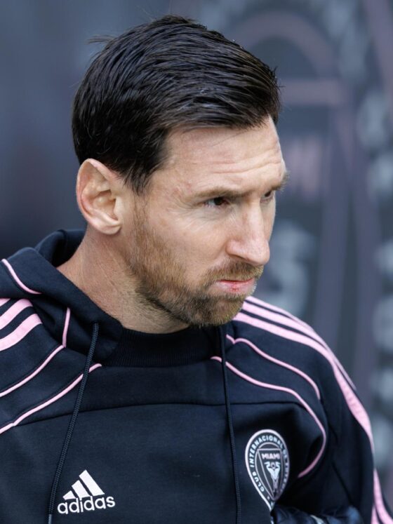 Lionel Messi de Inter Miami llega al estadio antes del partido de la Final de la Conferencia Este de la MLS Cup entre Inter Miami y New York City FC. EFE/EPA/Cristobal Herrera Ulashkevich
