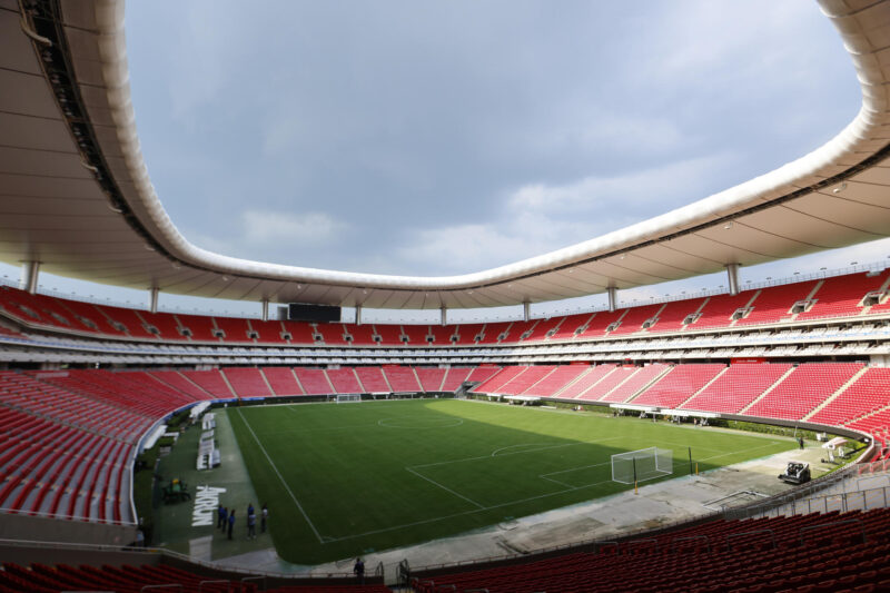 Fotografía de Francisco Guasco, en la que puede verse en una imagen del 22 de julio de 2025 el estadio de fútbol de Guadalajara. EFE