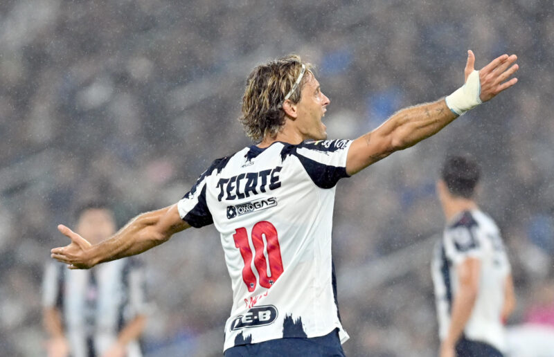Monterrey 2-0 América: Resultados, resumen y estadísticas Sergio Canales de Monterrey reacciona este miércoles, en el partido de ida de los cuartos de final de la Liga MX entre Monterrey y América en el estadio BBVA, en Guadalupe (México). EFE/ Miguel Sierra