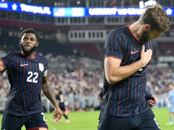 Jugadores de Estados Unidos celebrando un gol ante Uruguay. Foto: Pulso