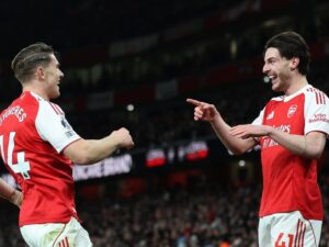 Arsenal respira y se ilusiona por el título de Premier League
