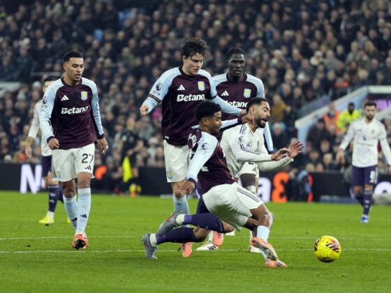 Aston Villa 2-1 Manchester United: Resultado, goles y estadísticas