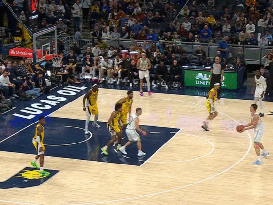 Celtics remontan, los Pistons caen y los Suns ganan con Booker