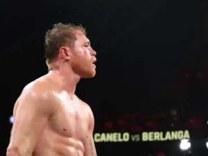 Saúl “Canelo” Álvarez, excampeón mundial de boxeo