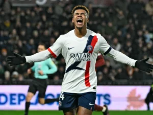 Desire Doue volvió al camino del gol en la victoria del PSG ante el Metz. Foto: Bein Sports