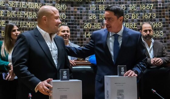 Fue Gobernador de Jalisco, dejó la política y es entrenador en Europa