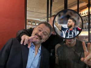 Carlos Hermosillo se ensaña con Sergio Ramos. Sergio Ramos de Monterrey festeja al final de un juego celebrado en el estadio BBVA de la ciudad de Monterrey (México). Imagen de archivo. EFE/Miguel Sierra Foto de fondo en Instagram de @alexblan 23