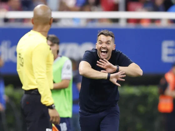 Nicolás Larcamón, técnico de Cruz Azul