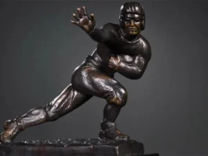 Trofeo Heisman otorgado al mejor jugador del fútbol americano colegial