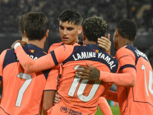 PARTIDAZO en La Cartuja, el Barcelona suma de a tres contra el Betis