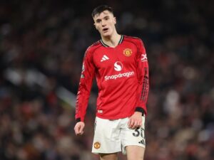 Manchester United se deja puntos ante el ultimo lugar