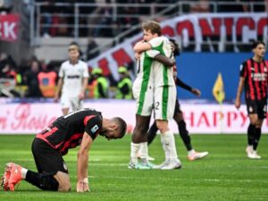 AC Milan deja ir puntos en la pelea por el título ante el Sassuolo