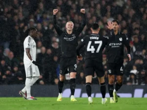 9 goles en un disputado duelo entre el Fulham y el Manchester City