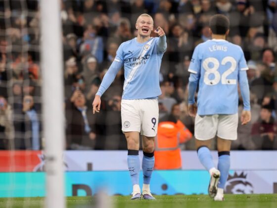 Haaland alcanza a CR7, celebra como 'Robot' y el City líder