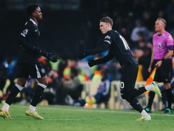 Leeds United da la sorpresa al Chelsea en el regreso de Cole Palmer