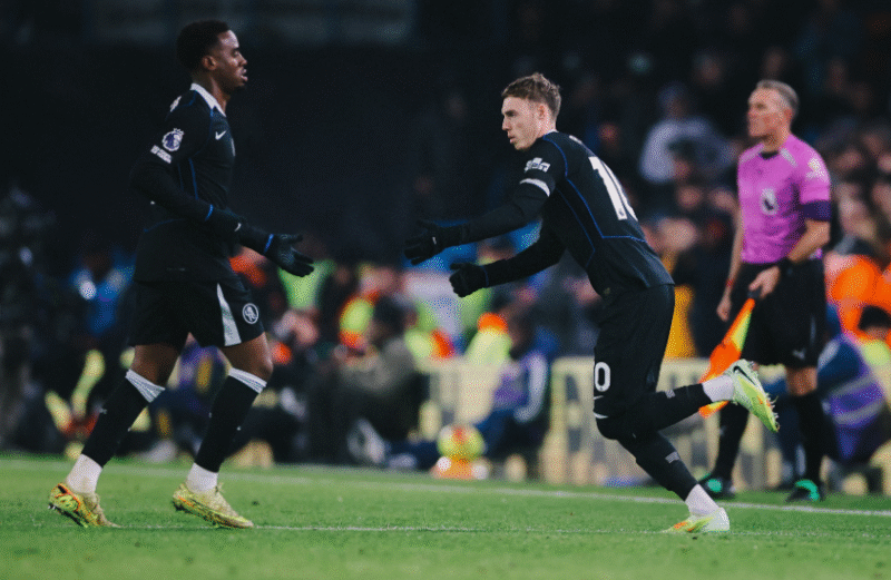 Leeds United da la sorpresa al Chelsea en el regreso de Cole Palmer